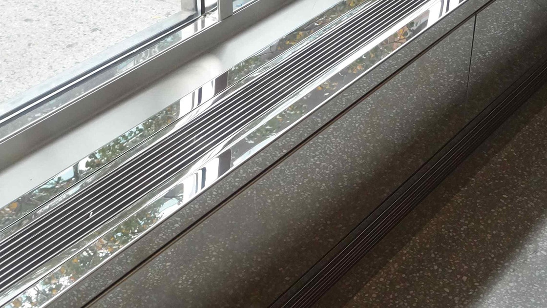 lb-New-York-City-Hospital-Lobby aag100 mirror polished stainless steel linear grilles